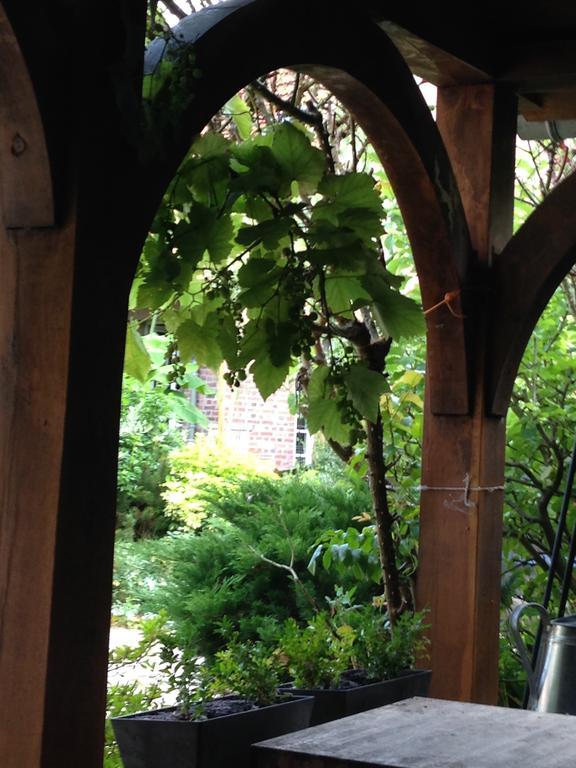 Les Jardins Carnot Hotel Compiegne Room photo